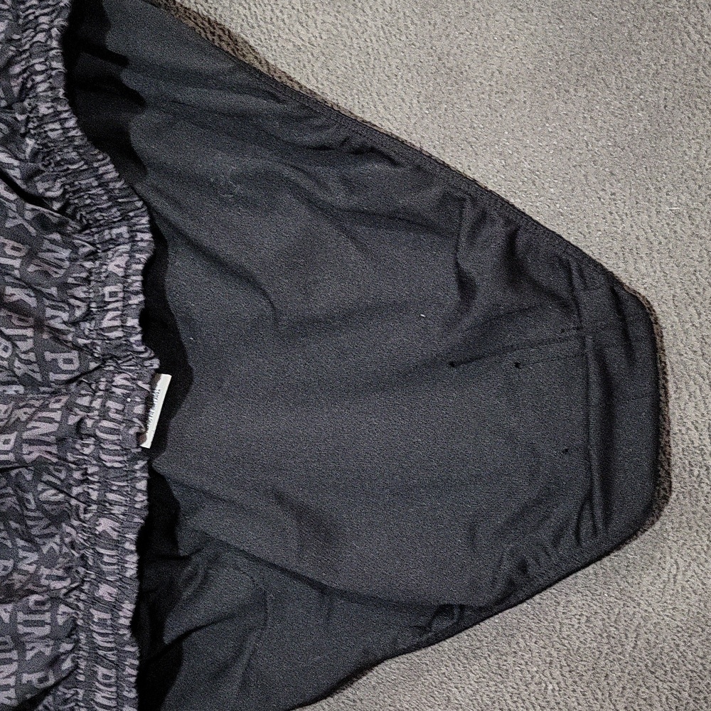 PINK Victoria's Secret Shorts - Picture 14 of 15